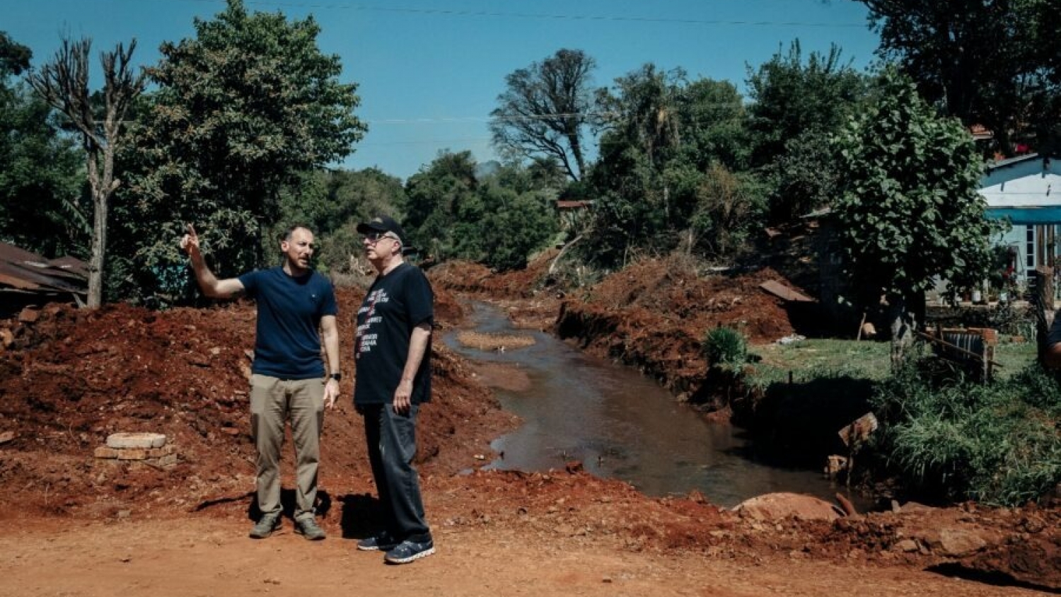 Asfalto en Oberá: plan de 500 cuadras y nuevo puente