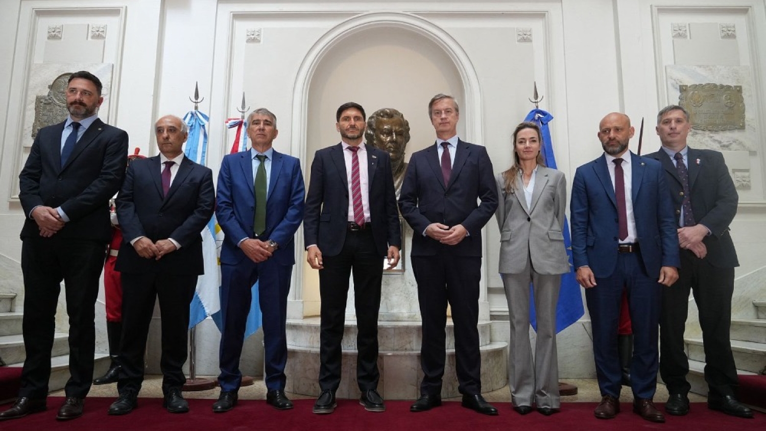 Pullaro impulsa inversiones y exportaciones hacia Europa