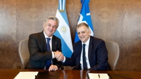 YPF y la Rural sellan una alianza con foco en el agro y la energía