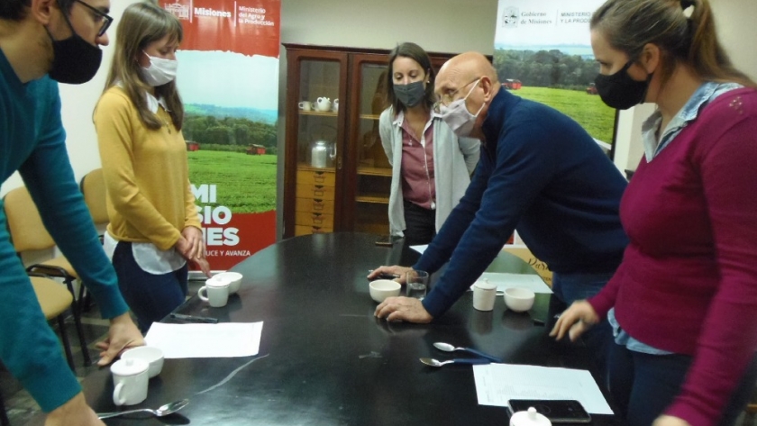 Articulación público privada para acceder al sello de calidad “Alimentos Argentinos”