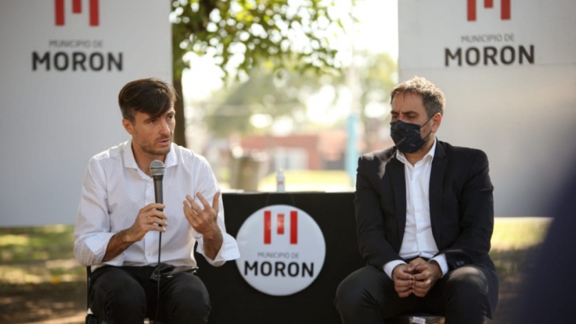 Cabandié firmó convenios con Ghi para un espacio público sostenible y la gestión de residuos de Morón