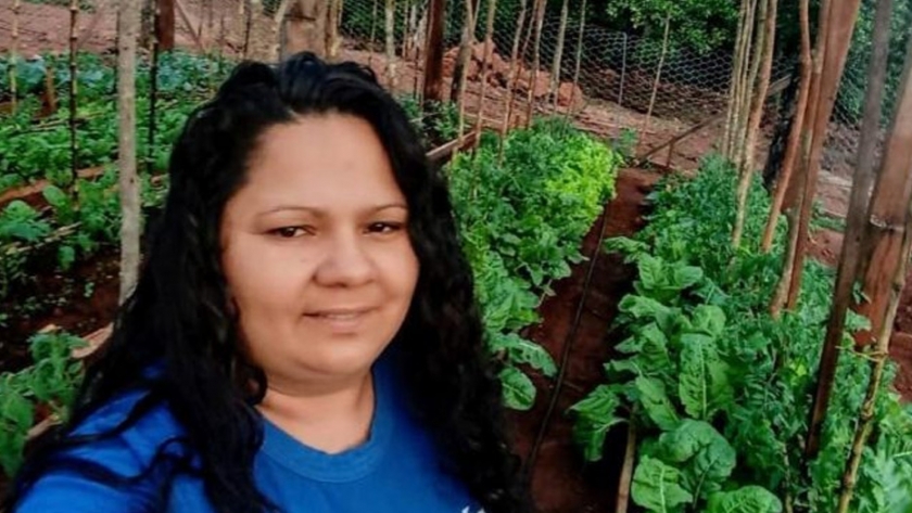 Manos que llevan desde la tierra a la olla sabores soberanos de la chacra