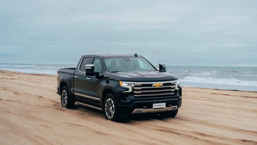 Chevrolet inaugura el verano 2025 con su stand en Cariló y Pinamar: Novedades y test drives