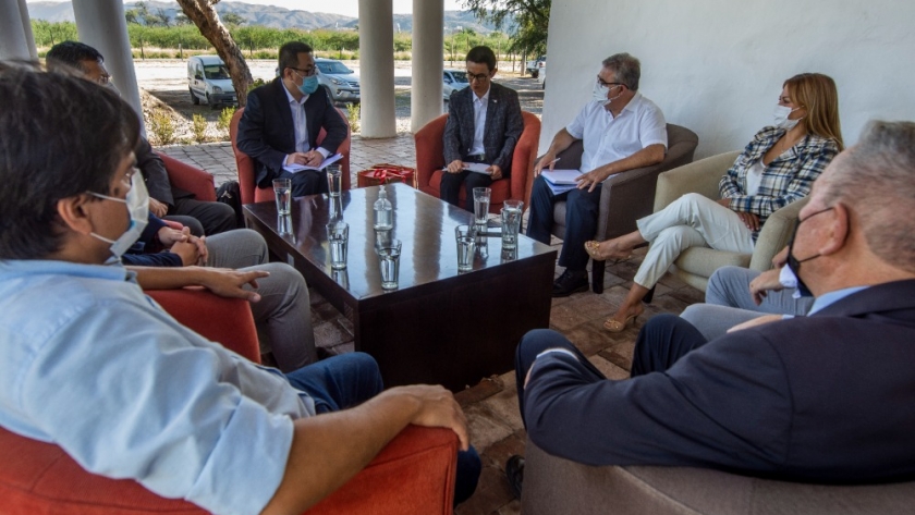 Raúl recibió a CEO de Zijin Mining Group para avanzar en la planta de carbonato de litio