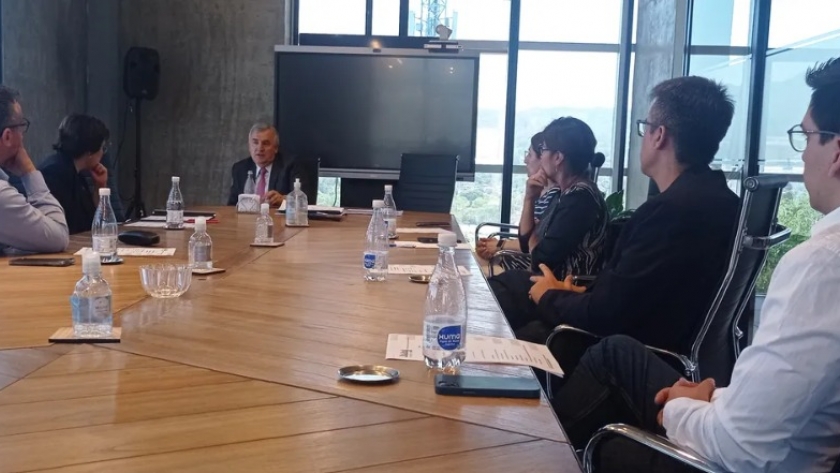 El gobernador Morales se reunió con el comité de Big Data