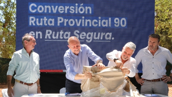 Perotti encabezó la apertura de ofertas para transformar la ruta provincial N°90 bajo el concepto de “Ruta Segura”