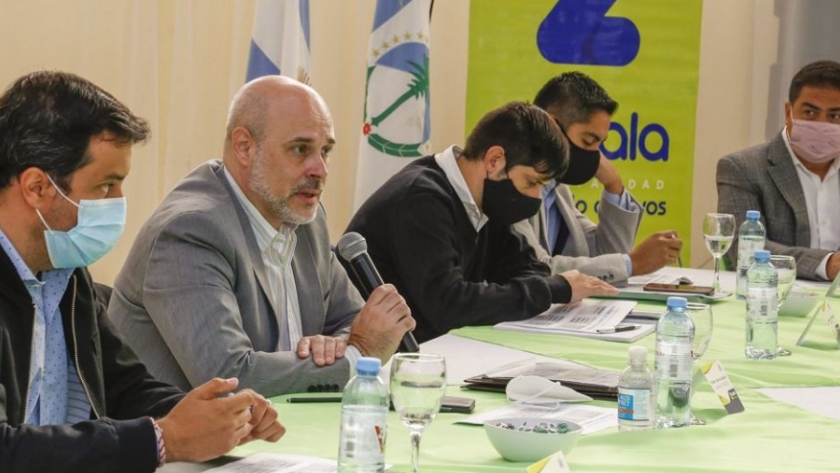 El Gabinete provincial se reunió con intendentes de la zona Centro