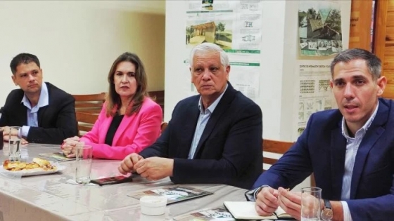 Misiones y Paraguay avanzan juntos en desarrollo industrial e innovación en Posadas