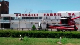 Con 300 operarios activos, Vassalli ya está produciendo cosechadoras