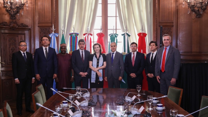 Reunión de la Canciller Mondino con miembros de la Organización para la Cooperación Islámica