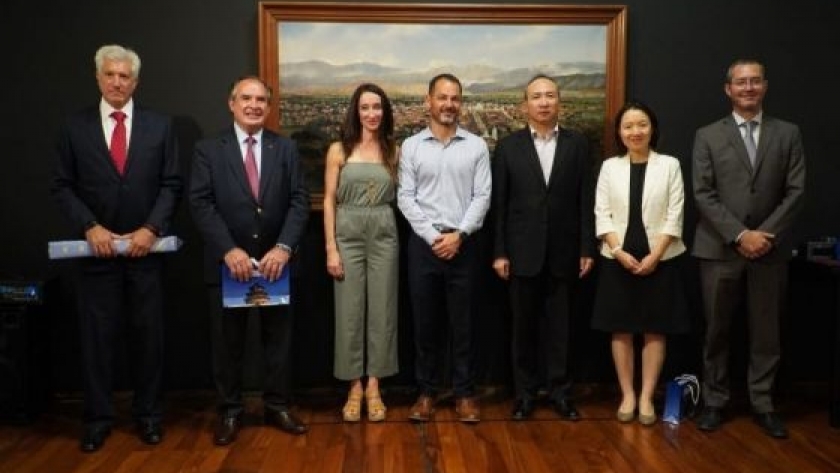 El Embajador de la República Popular de China en Argentina visitó el Museo de Bellas Artes