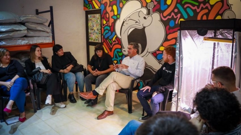 Capitanich se reunió con emprendedores de cannabis medicinal para interiorizarse sobre su industria