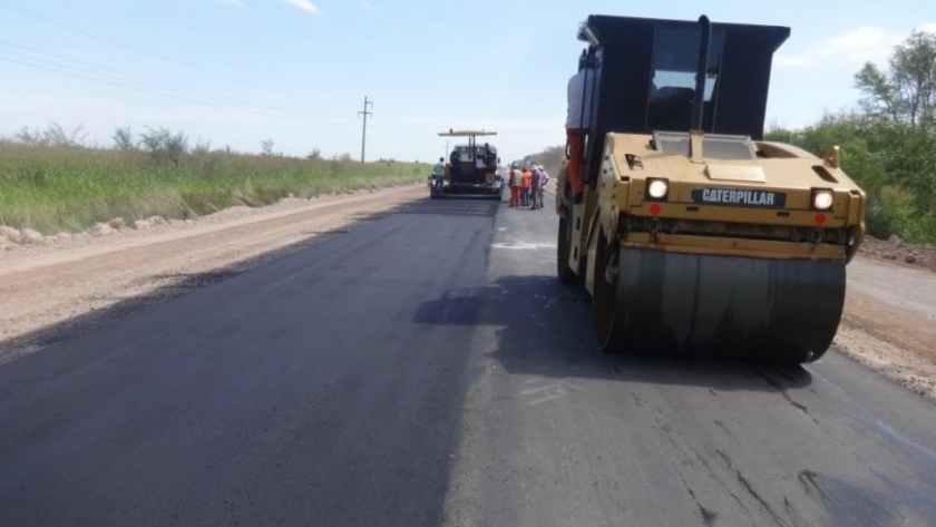 Ruta 1: trabajan en mejoras de la ruta que une el norte con el centro provincial