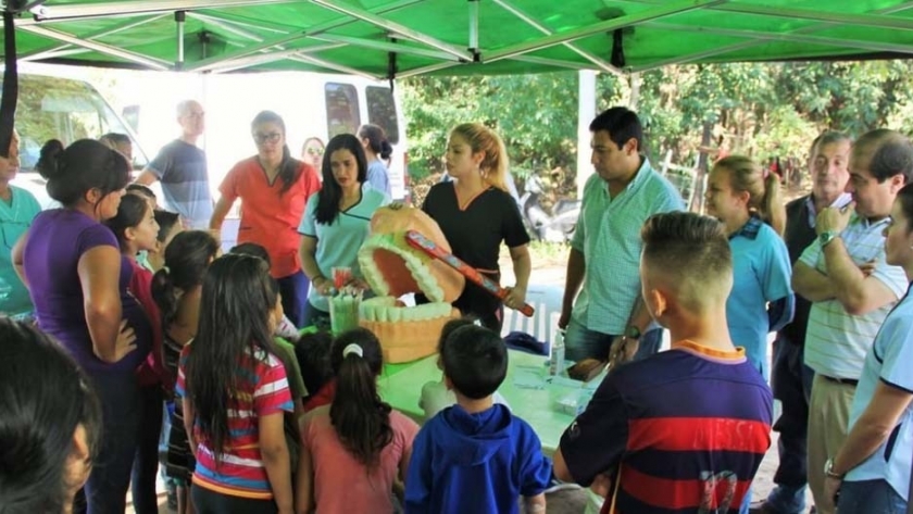Visita a emprendedores y artesanos