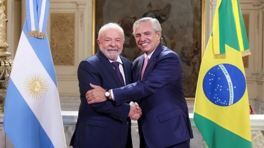 Automotriz, alimentos y textiles: los sectores claves del acuerdo con Brasil