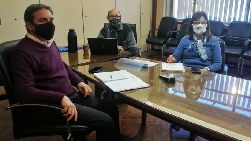 Hinojosa en contacto con las Delegaciones del INV