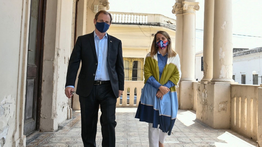Bordet firmó el decreto para iniciar los trabajos en la cuenca Ezpeleta en Victoria