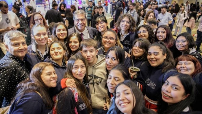 Capitanich abrió la expo chaco joven, iniciativa que acerca ofertas académicas y laborales a estudiantes chaqueños