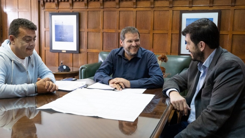 Bernal se reunió con Kaky González y el Intendente de Perito Moreno: más obras y más usuarios