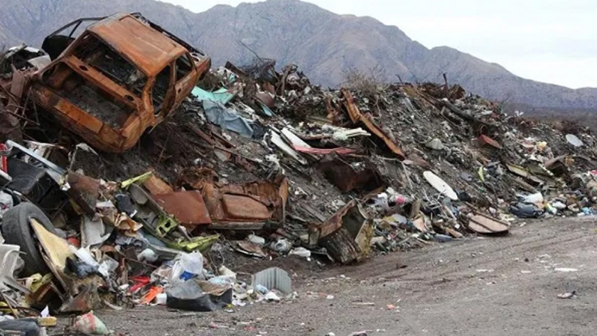 Ambiente avanza en la adquisición de equipamiento para la erradicación de basurales y la mejora de la labor de los recicladores urbanos