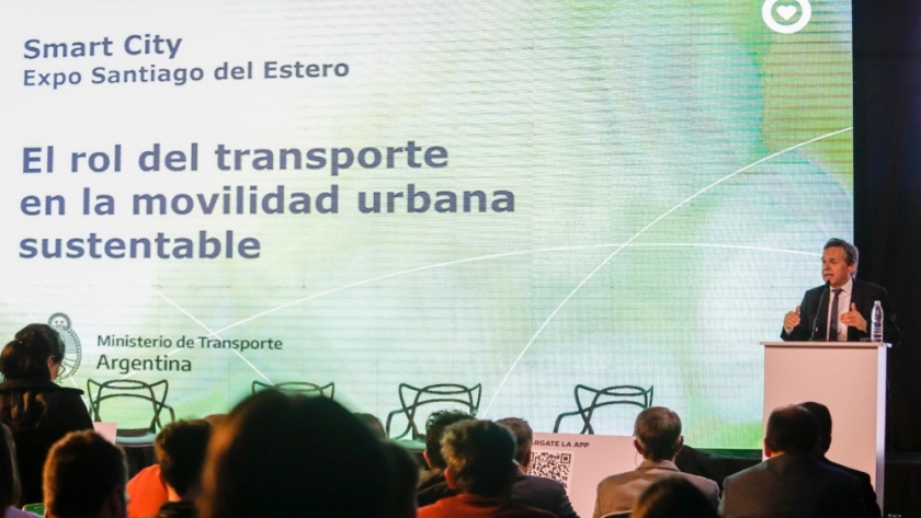 En su visita a Santiago del Estero, el Ministro Giuliano expuso sobre el rol del Transporte en la movilidad sostenible