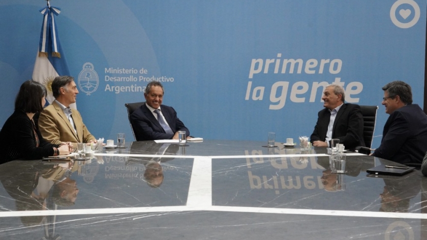 Scioli destacó la importancia de profundizar el vínculo bilateral con representantes de AmCham