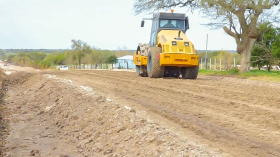 Reconstruyen caminos productivos del norte del departamento Paraná