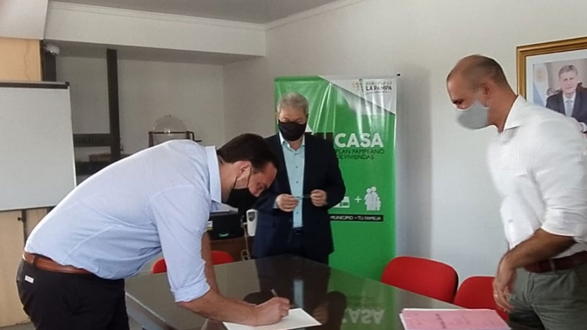 El IPAV transfirió otro predio a la Municipalidad de Santa Rosa