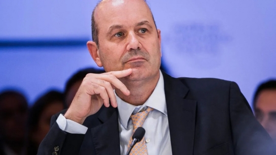 Sturzenegger redefine su ministerio y suma control sobre el acceso a la información pública