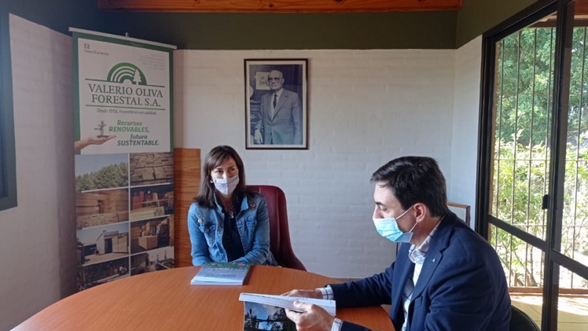 Visita a la firma Valerio Oliva Forestal S.A, en Garupá