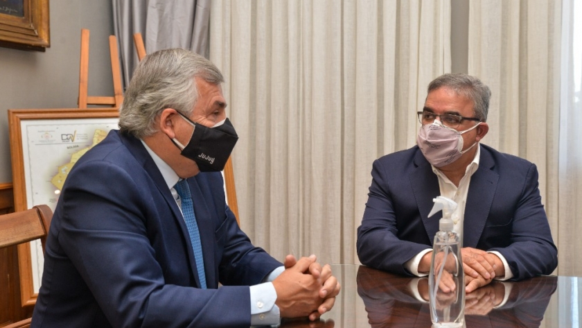 El gobernador de la provincia firmó un acta acuerdo para formalizar la Mesa de Litio