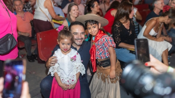 El Chamamé toma Corrientes y el gobernador destaca el valor cultural y el conocimiento que generan los festivales