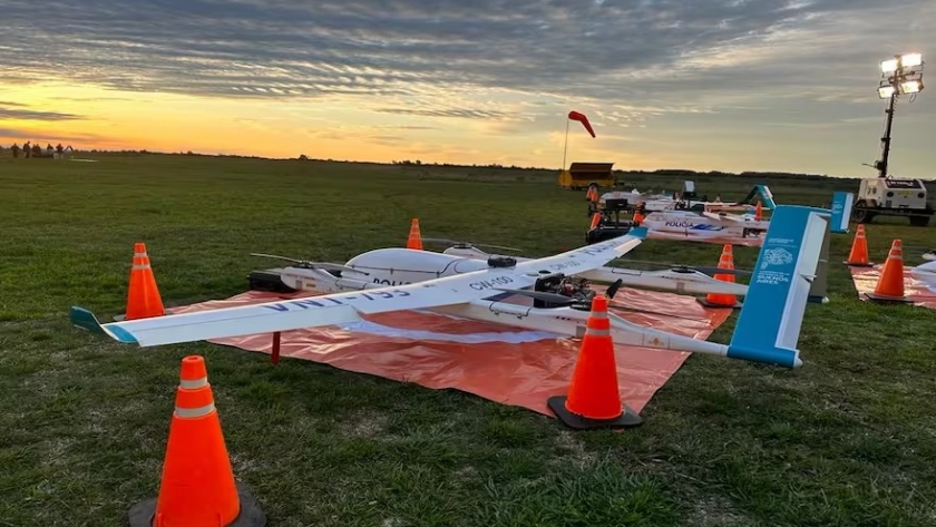 Costaron US$7 millones: Kicillof y Berni vigilarán con 10 drones la seguridad de los campos