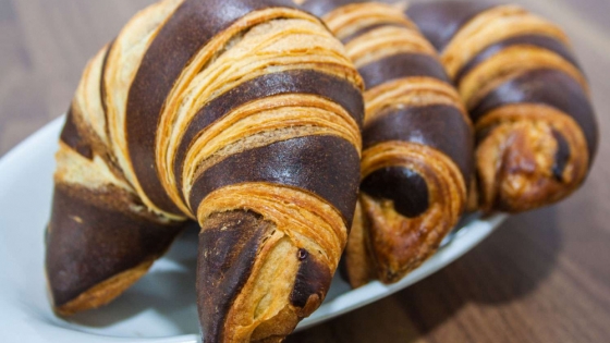 <Día Mundial del Croissant: Diferencias con la medialuna y receta para hacerlo en casa