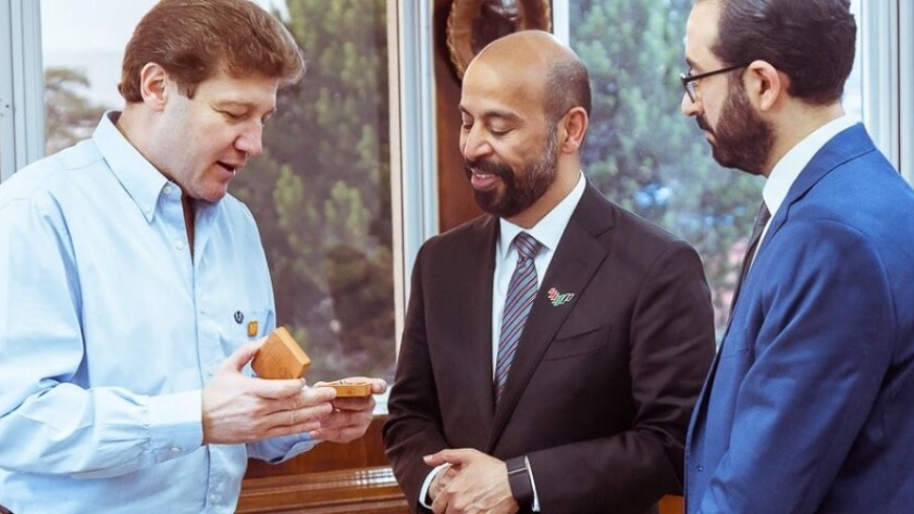 Melella recibió al embajador de Emiratos Árabes Unidos en la Argentina, Saeed Abdulla Saif Joula Alqemzi
