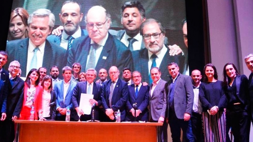 Santa Cruz apuesta por una argentina federal