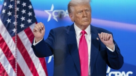 Trump busca acelerar los biocombustibles con incentivos al campo