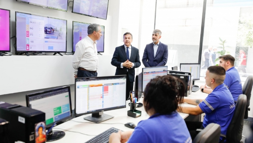 El ministro Giuliano inauguró un Centro de Monitoreo de CNRT que permite ver en vivo las fiscalizaciones que se realizan en todo el país