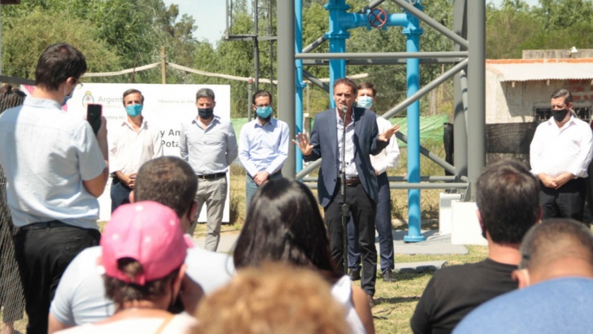 Simone y Katopodis firmaron convenios y recorrieron obras en San Vicente
