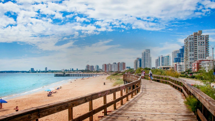 Uruguay se prepara para reactivar el turismo