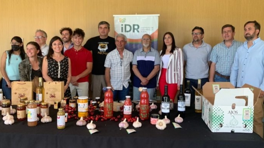 El IDR entregó certificados a 29 pymes agroindustriales