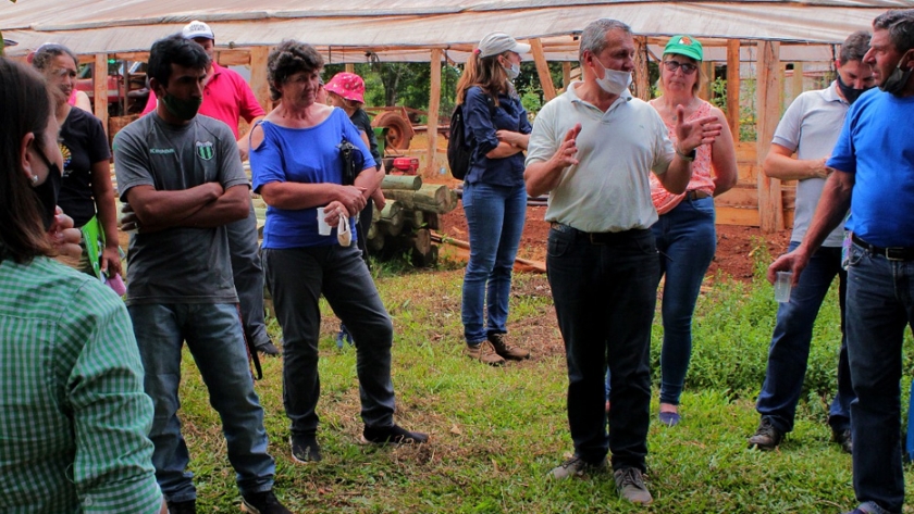Ministerio del Agro e INTA capacitaron en Buenas Prácticas Agrícolas