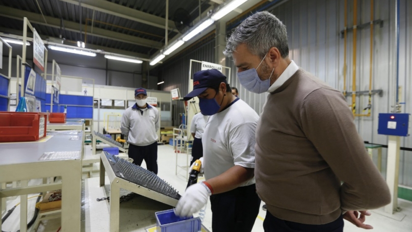 Zabaleta visitó la planta de Toyota, donde ingresaron titulares de Potenciar Trabajo