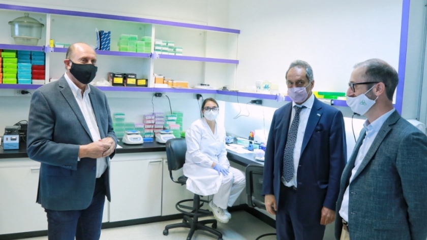 Perotti y Scioli recorrieron empresas que anunciaron nuevas inversiones en el sur provincial
