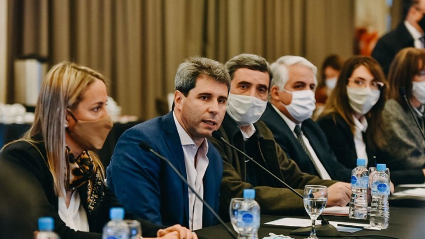 Acuerdo San Juan: Uñac dio inicio al trabajo de las mesas sectoriales