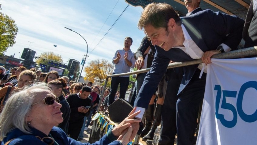 Kicillof participó de la celebración del 150° aniversario de la fundación del pueblo de Rauch