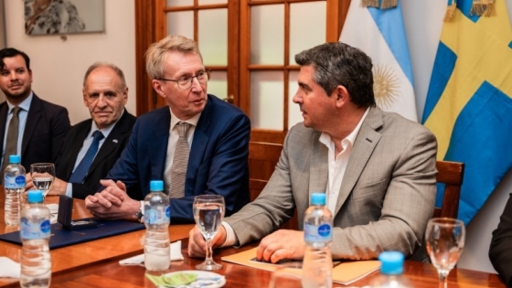 El gobernador Orrego recibió al embajador de Suecia en una jornada de diálogo bilateral
