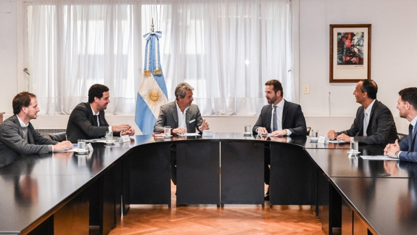Mercedes-Benz Camiones y Buses Argentina construirá una nueva planta de producción en Zárate