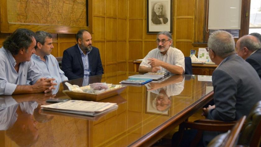 Las pequeñas y medianas empresas lácteas quieren sumarse al Plan Argentina contra el Hambre