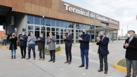 Guerrera participó de la inauguración de la terminal de ómnibus de Navarro y anunció 10 Paradas Seguras